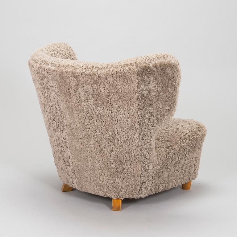 A 1950s  armchair.