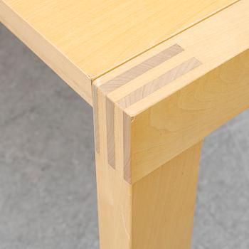 Niels Gammelgaard, bord, "Pelto", Designstudio Copenhagen.