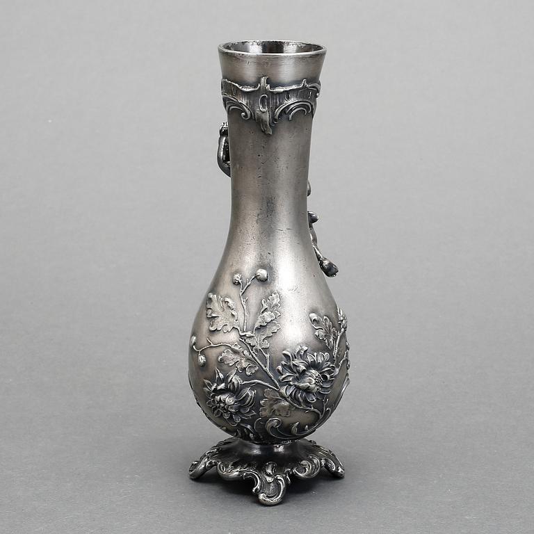 VAS, Wurtembergischee Metallwarenfabrik (WMF), nysilver, Tyskland, 1900-talets första hälft.