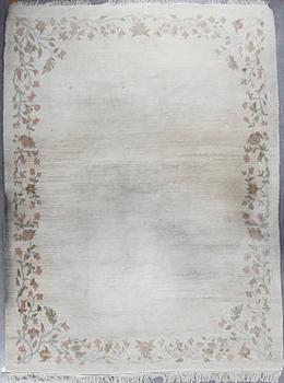 MATTA, Kina, ca 338x253 cm.