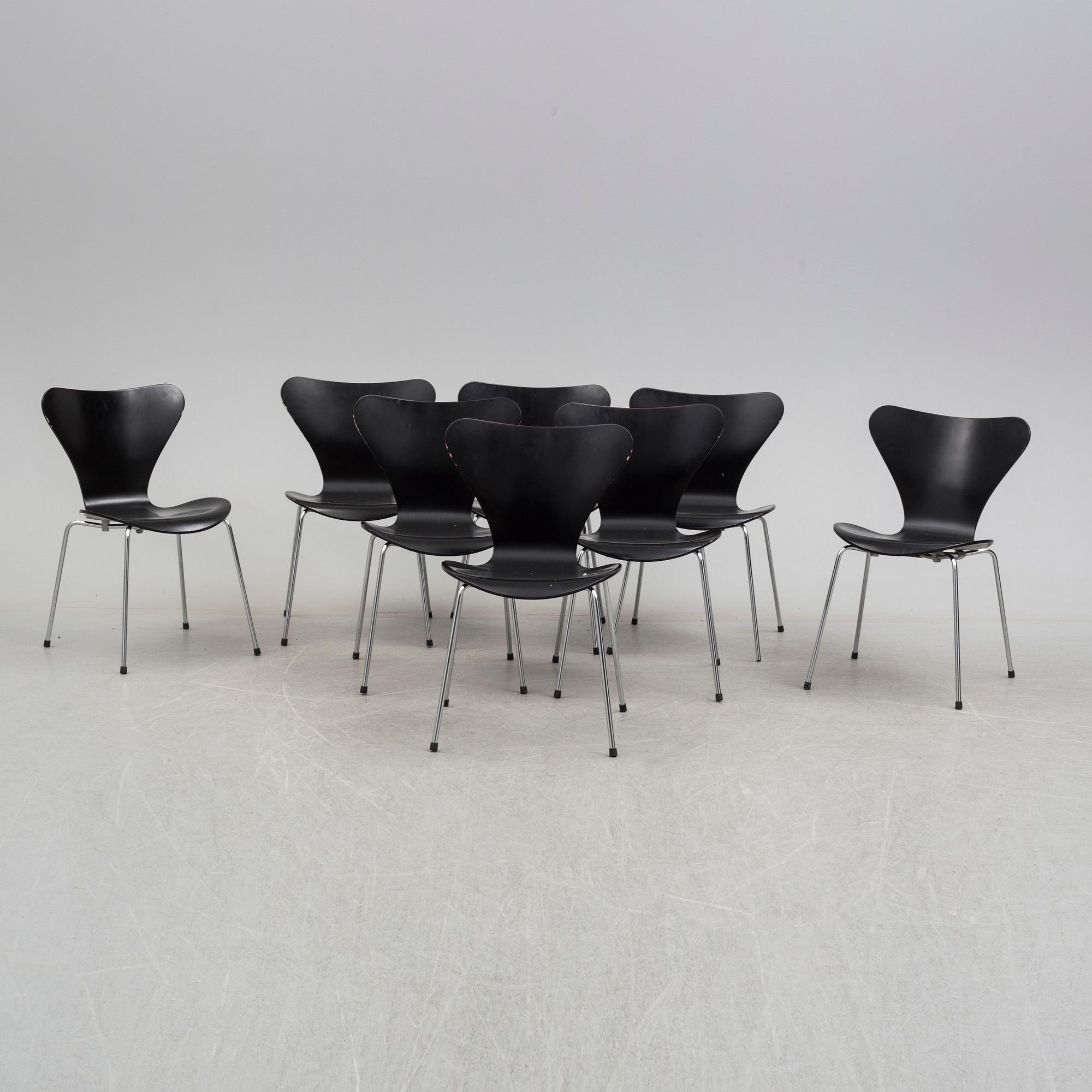a set of eight 'Sjuan' chairs by Arne Jacobsen, Fritz Hansen.