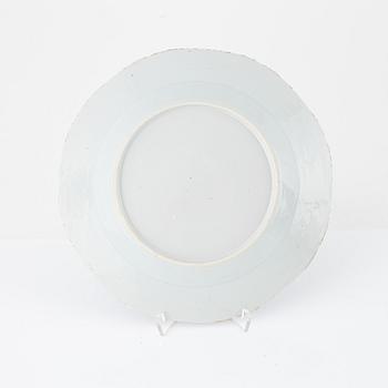 Tallrikar, 11 stycken samt flaska, porslin. Qingdynastin, 1800-tal.