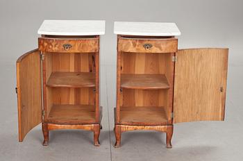 NATTDUKSBORD, ett par. 1920-tal.