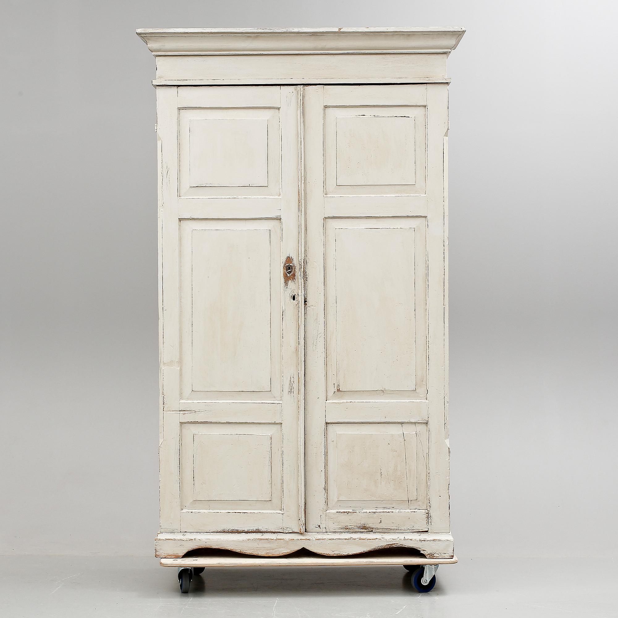 KLÄDSKÅP, 18/1900-tal.