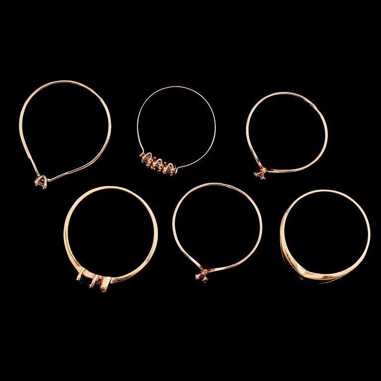 RINGAR, 6 st, 18 k guld med olika stenar. Total vikt ca 6 gram.