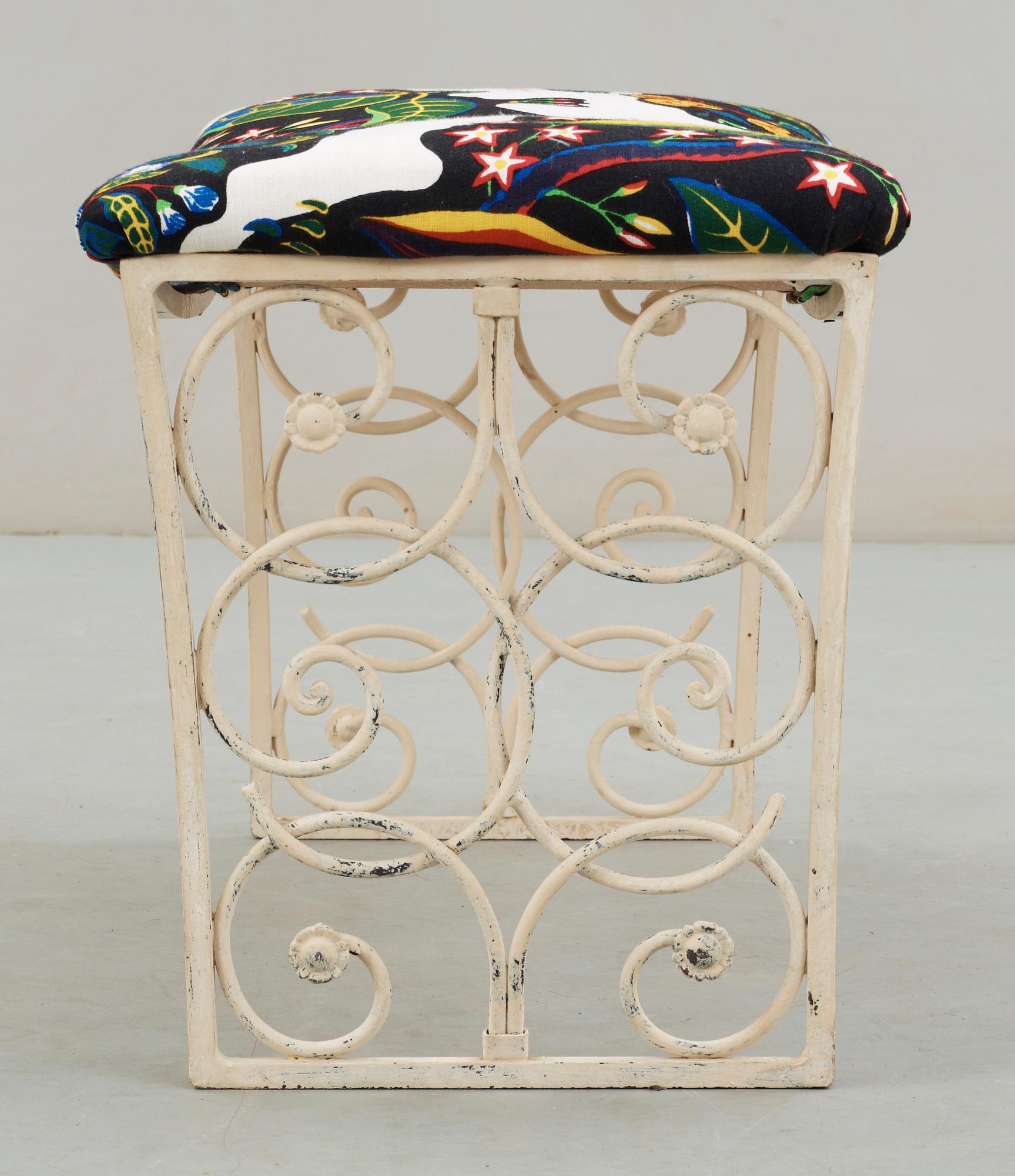 BANKETT, smidesjärn, 1900-talets mitt.