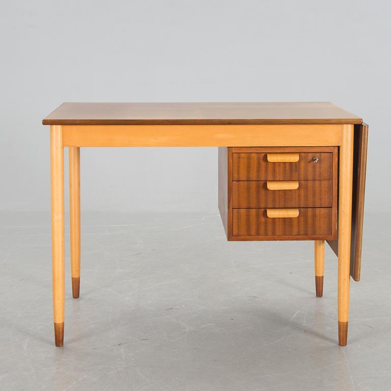 SKRIVBORD/MATBORD, Börge Mogensen, Söborg. Danmark. 1950-tal.