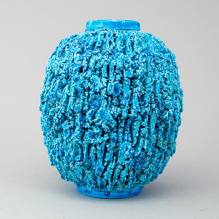 A stoneware vase by Gunnar Nylund, Rörstrand.