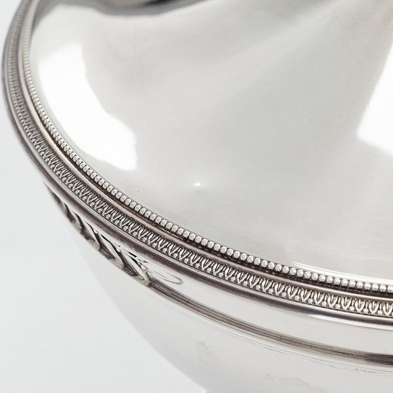 Olier & Caron, an Empire style silver bowl, Paris, France 1910-36.