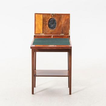 A late 19th century mahogany writing casket.