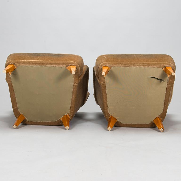 Ilmari Lappalainen, a pair of 1950's 'Laila' armchairs for Asko, Finland.