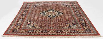 Matta, orientalisk, ca 270 x 199 cm.