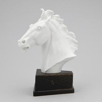 FIGURIN, porslin, Erich Oehme, Meissen 1949.