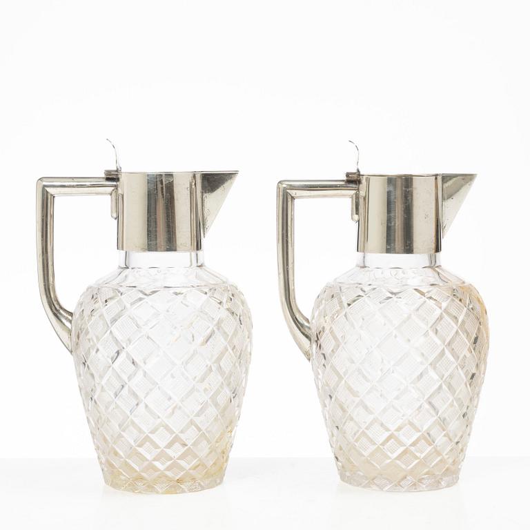 Karaffer/vinkannor, ett par, glas och silver, Axelsons, GAB, Stockholm 1899.värdering.