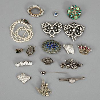 PARTI BIJOUTERIER, 17 delar, bla silver och paste, Nordiska Kompaniet, 1800-1900-tal.
