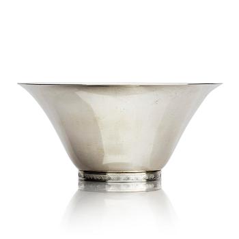 465. Wiwen Nilsson, a sterling silver bowl, Lund, Sweden 1968.