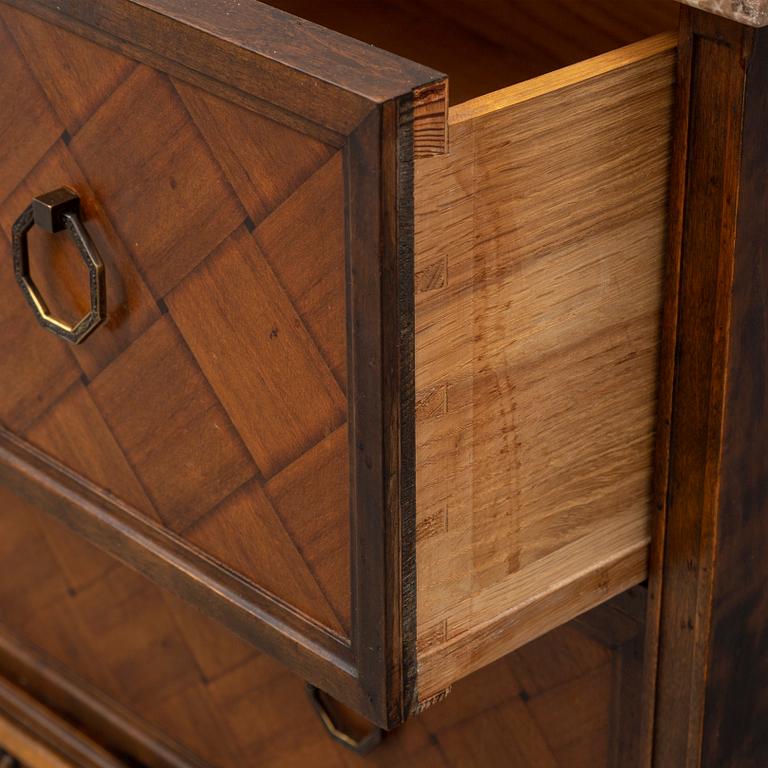 A mahogany and birch chest of drawers, Åtvidabergs Möbelfabrik, 1930's.