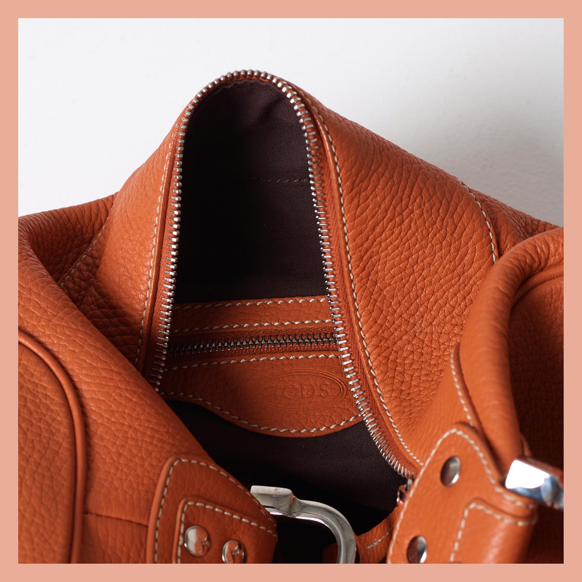 VÄSKA, Tod's.