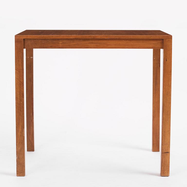 Firma Svenskt Tenn, a rare camphor veneered table, Sweden early 1930s.