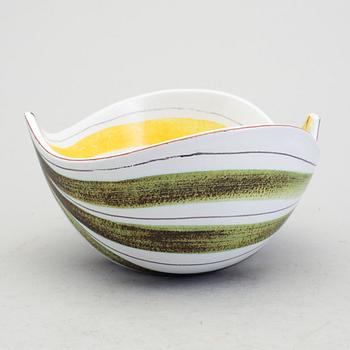 A Stig Lindberg faience bowl, Gustavsberg studio 1950´s.