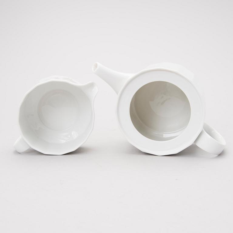 A 53 piece "Winterreise" & "Polygon"  dinner/coffee set by Rut Bryk and Tapio Wirkkala for Rosenthal. Late 20th century.