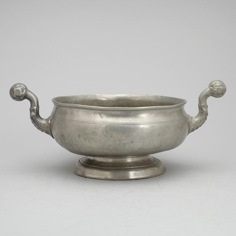 KALLSKÅLSKÅL, tenn, Lars Claesson Fries, Strängnäs, verksam 1760-90.