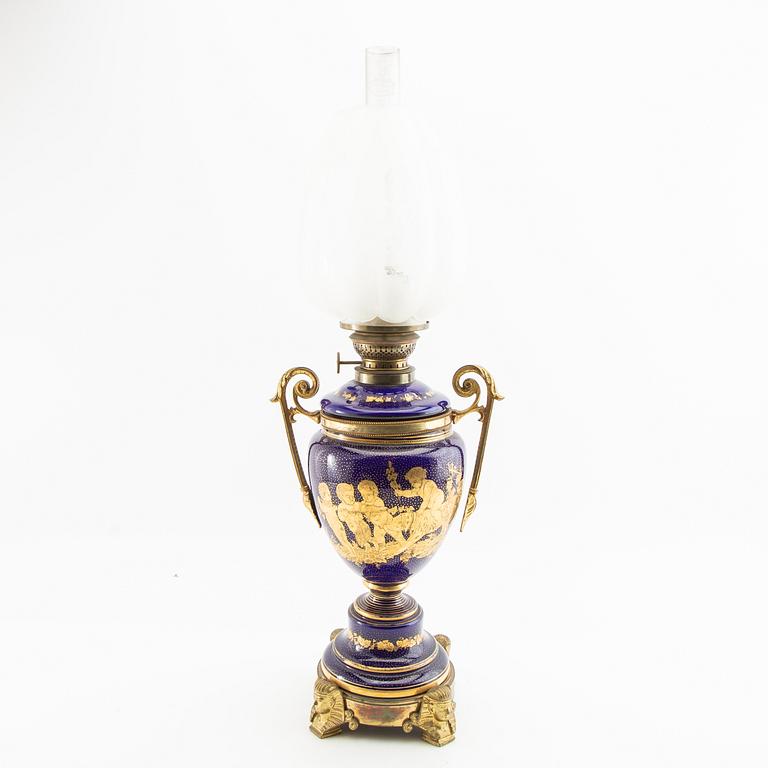 Bordsfotogenlampa omkring 1900.