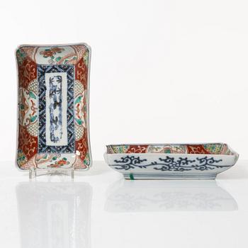 Fat, nio stycken, porslin, Japan, Meiji (1868-1912).