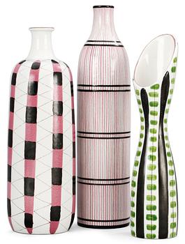 1182. A set of three Stig Lindberg faience vases, Gustavsberg Studio. 1940-50's.