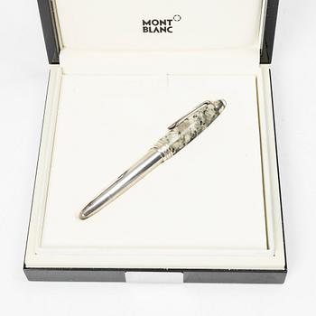 A Montblanc fountain pen, limited edition 'Soulmakers for 100 years', 'Starwalker'.