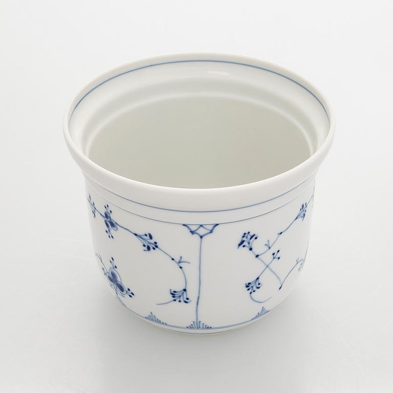 Royal Copenhagen, Kynttilänjalkoja, 2 kpl "Musselmalet" sekä malja B&G, Tanska.