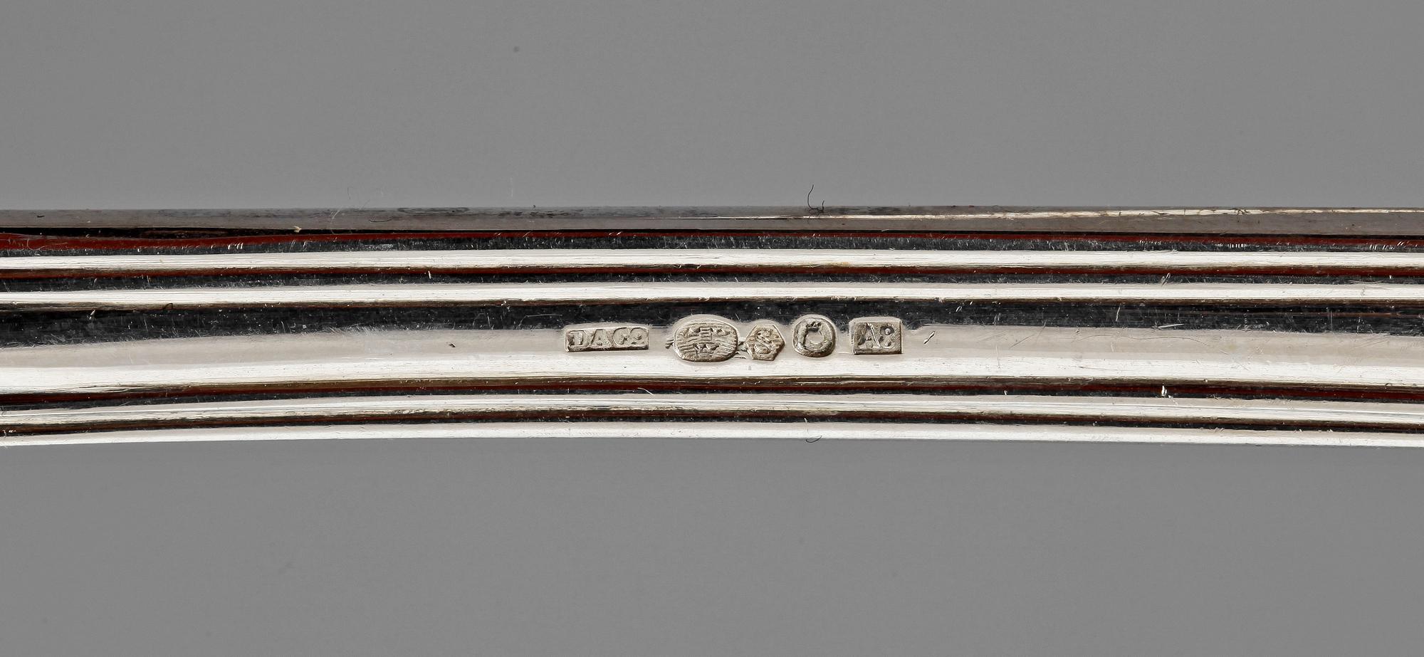 BESTICK, 2 delar, silver, David Andersen & Comp AB, Stockholm 1927. Tot vikt 234 g.