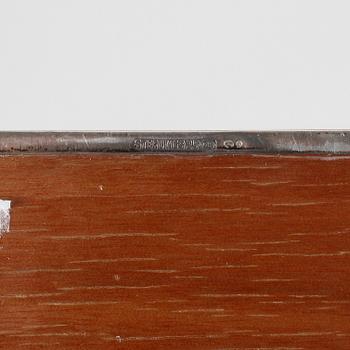CIGARETTSKRIN, 2 stycken, silver, 1900-talets mitt. Svenska importstämplar.