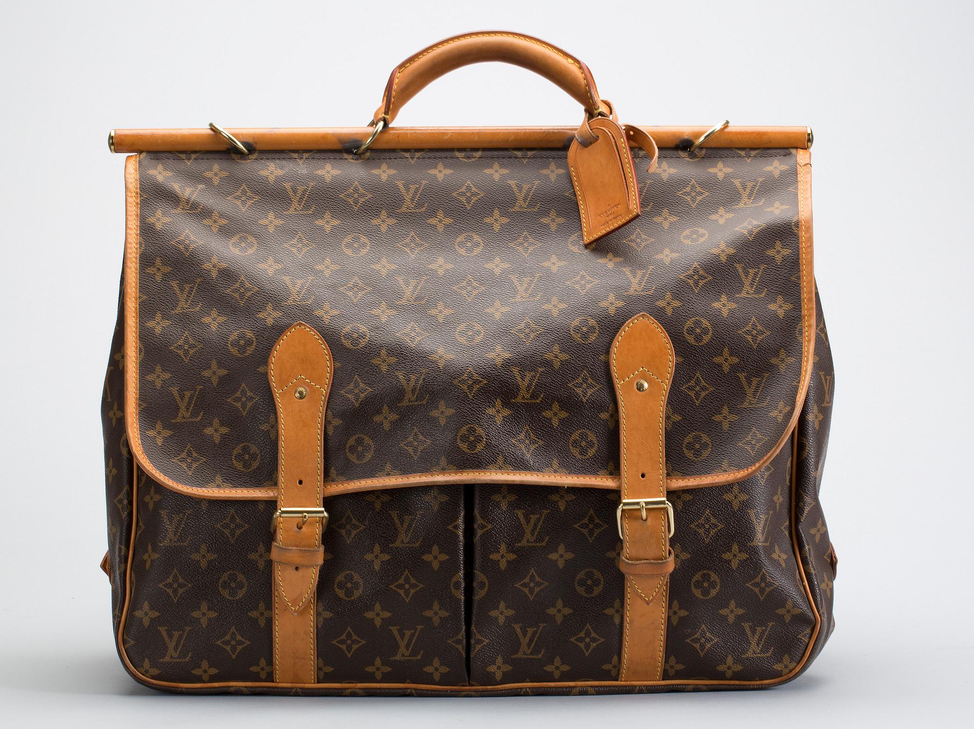 VÄSKA, "Sac Chasse", Louis Vuitton.