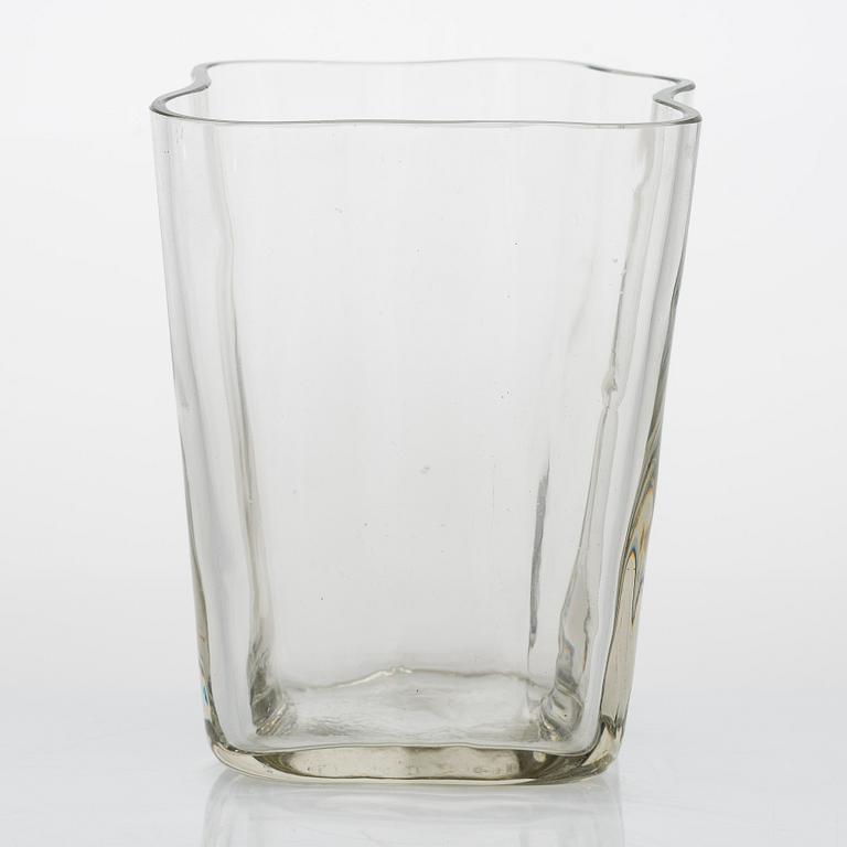 Alvar Aalto, one part of  'Aalto flower' glass sculpture 3021-150, Iittala 1950s.