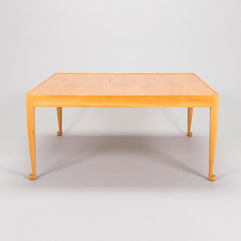 osef Frank, coffee table, "Diplomat", model 2073, Firma Svenskt Tenn, designed in 1949, executed before 1985.