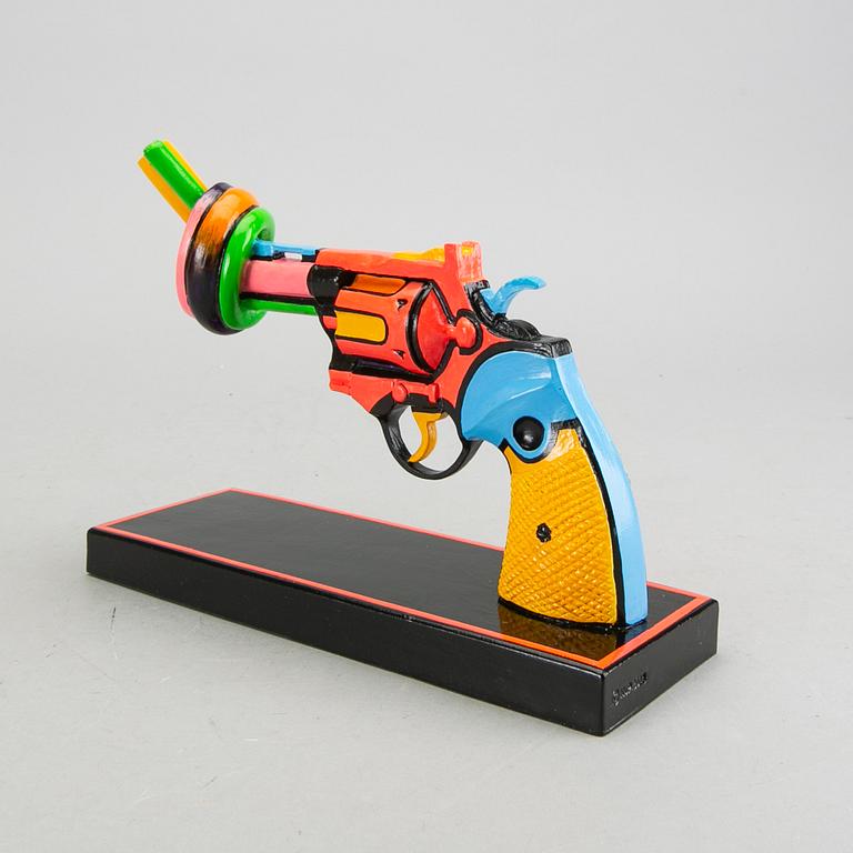 Carl Fredrik Reuterswärd, Non-Violence Project Foundation skulptur 2012.