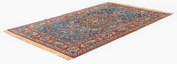 Matta, semiantik Isfahan, part silk, ca 216 x 151 cm.