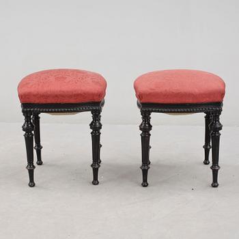 TABURETTER, ett par, 1800-talets slut.