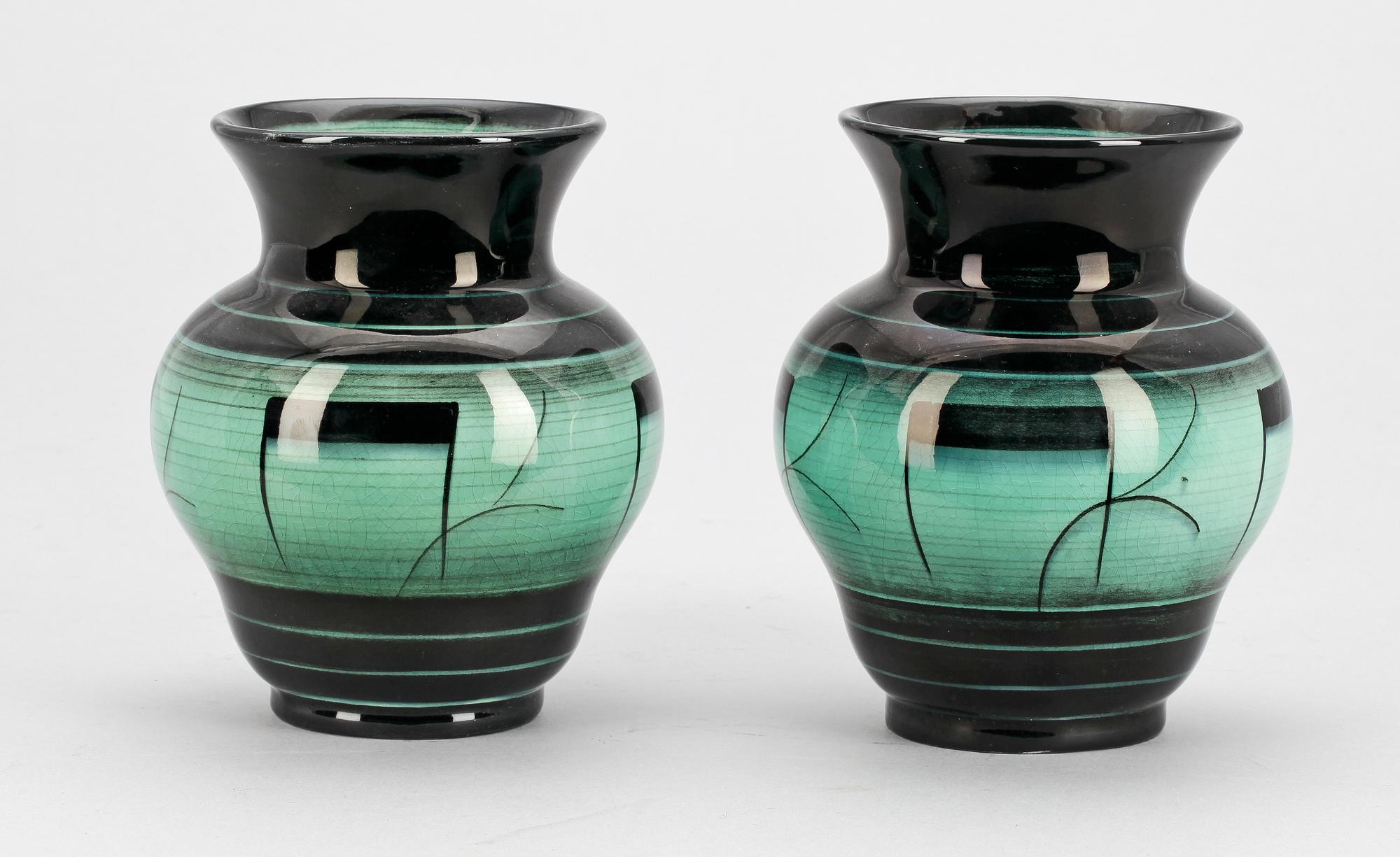 URNOR, ett par, flintgods, Ilse Claesson, Rörstrand, 1930-tal.