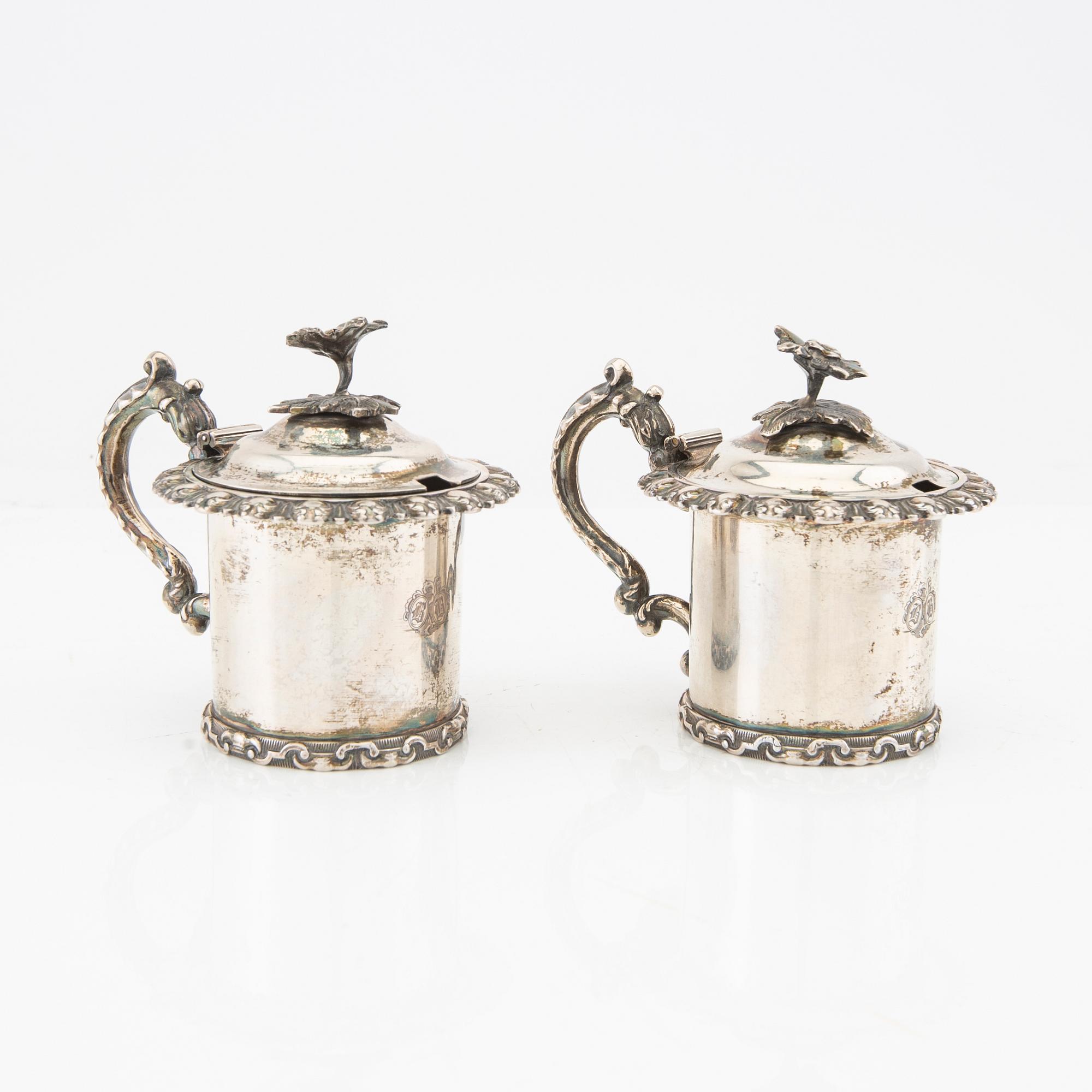 Wilhelm Zethelius senapskannor ett par silver Stockholm 1846.