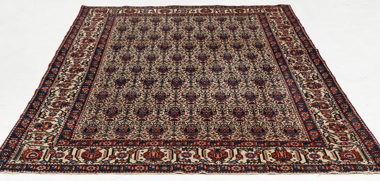 Matta, orientalisk, ca 290 x 205 cm.