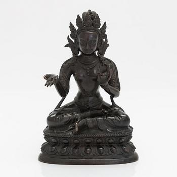 A bronze figure of a crowned goddess, Qing dynasty, 18th Century.