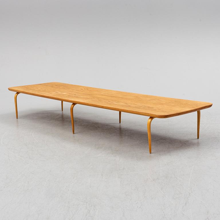 A 'Annika' bench / coffee table by Bruno Mathsson, Firma Karl Mathsson, Värnamo, Sweden 1968.