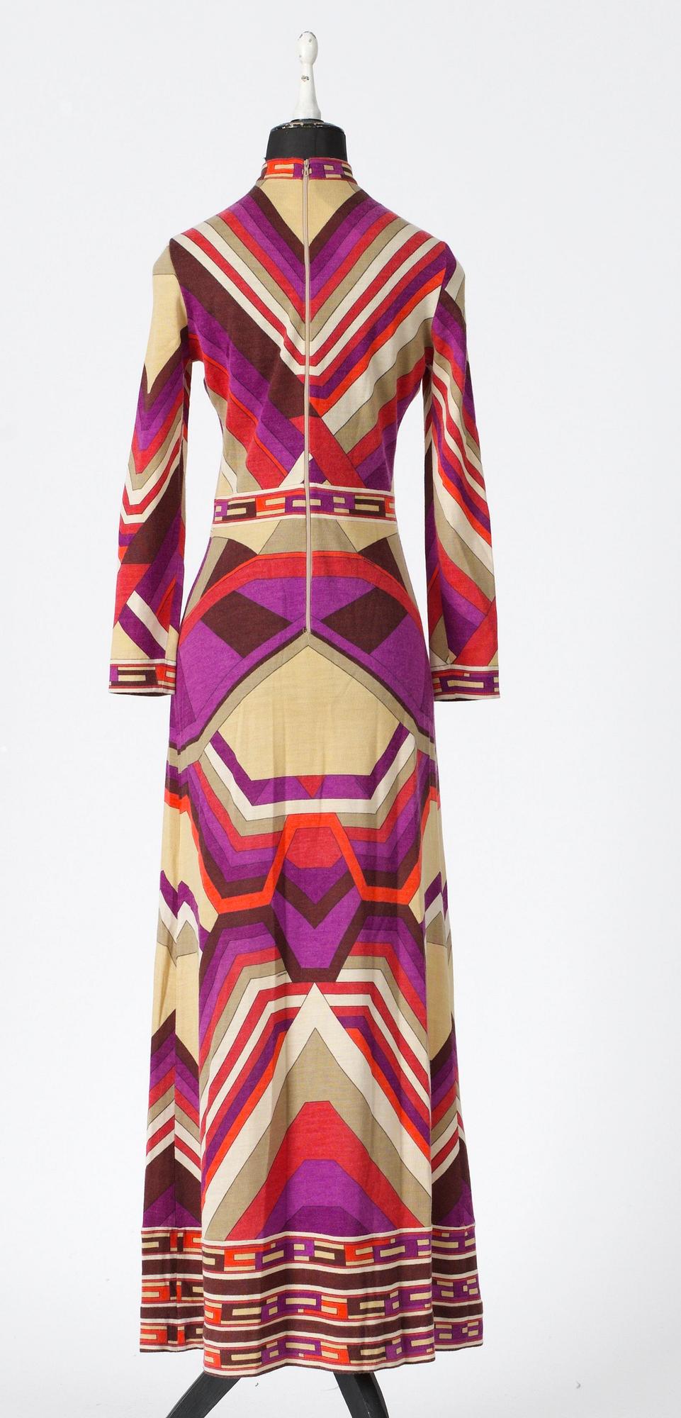 LÅNGKLÄNNING, Leonard.