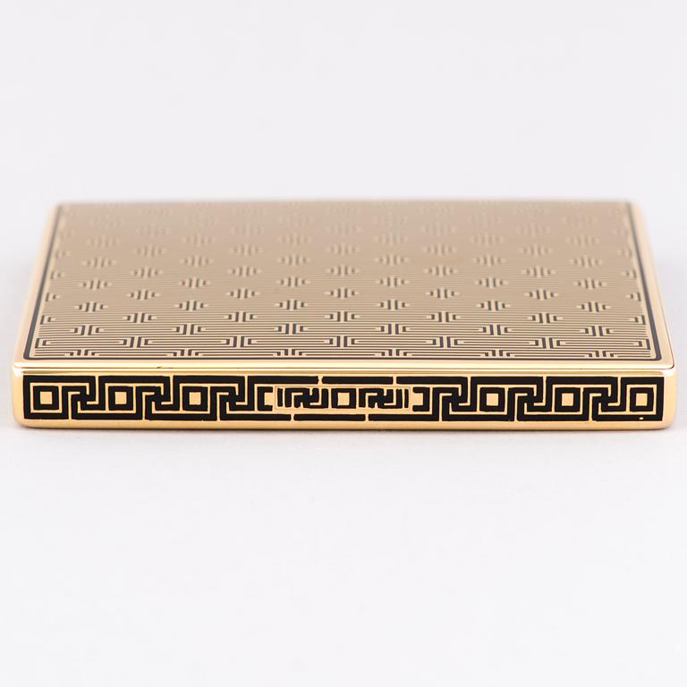 A GOLD CASE, 18K gold, black enamel. France.