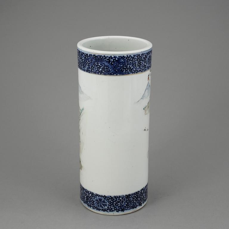 VAS, porslin, Kina, 1800/1900-tal.
