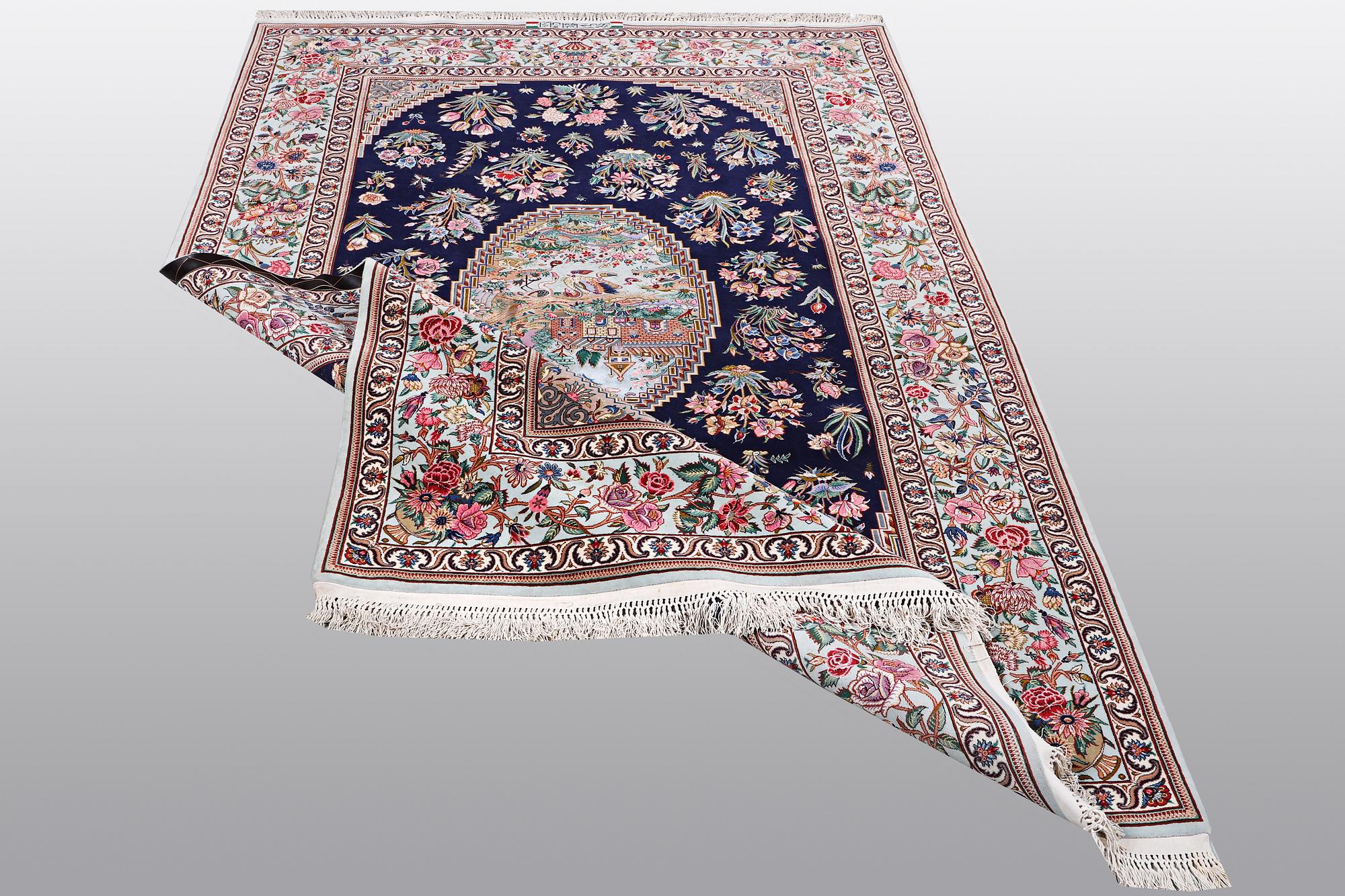 Matta Isfahan, part silk, ca 206 x 142 cm Signerad: hussien Rahimi.