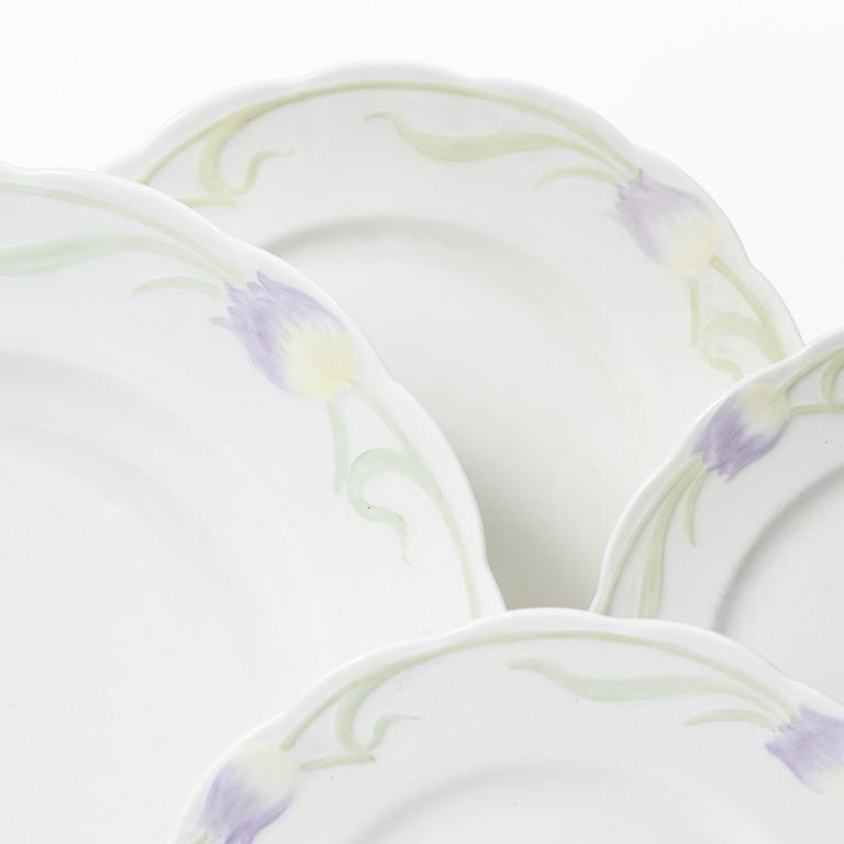 Alf Wallander, a 22-piece 'Tulpan' dinner service, Art Nouveau, Rörstrand, early 20th century.