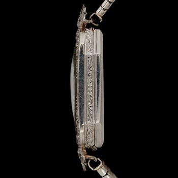 ARMBANDSUR, dam, platina och 18k vitguld med åttkantsslipade diamanter tot ca0,70ct. Art deco, 1920/30-tal. Vikt ca27g.
